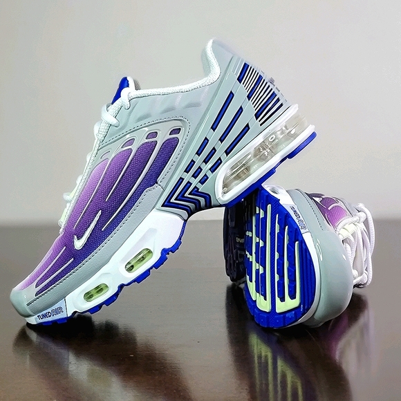 air max plus 3 nebula